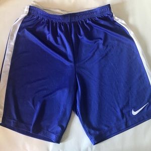 Men's Nike Size Large Basketball Shorts